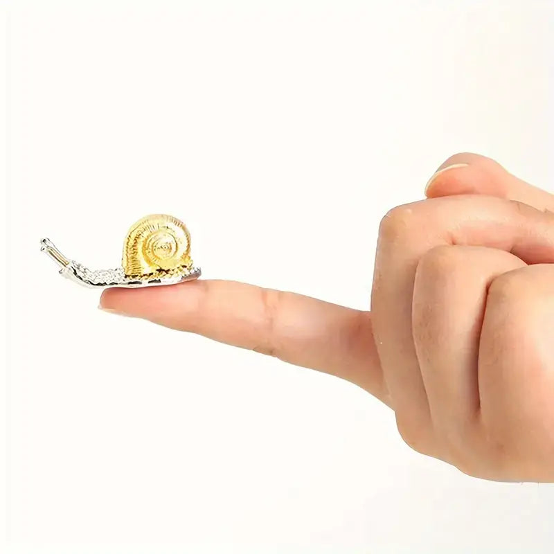 Snail Line Mini Incense Holder: Perfect for Homes Boutiques