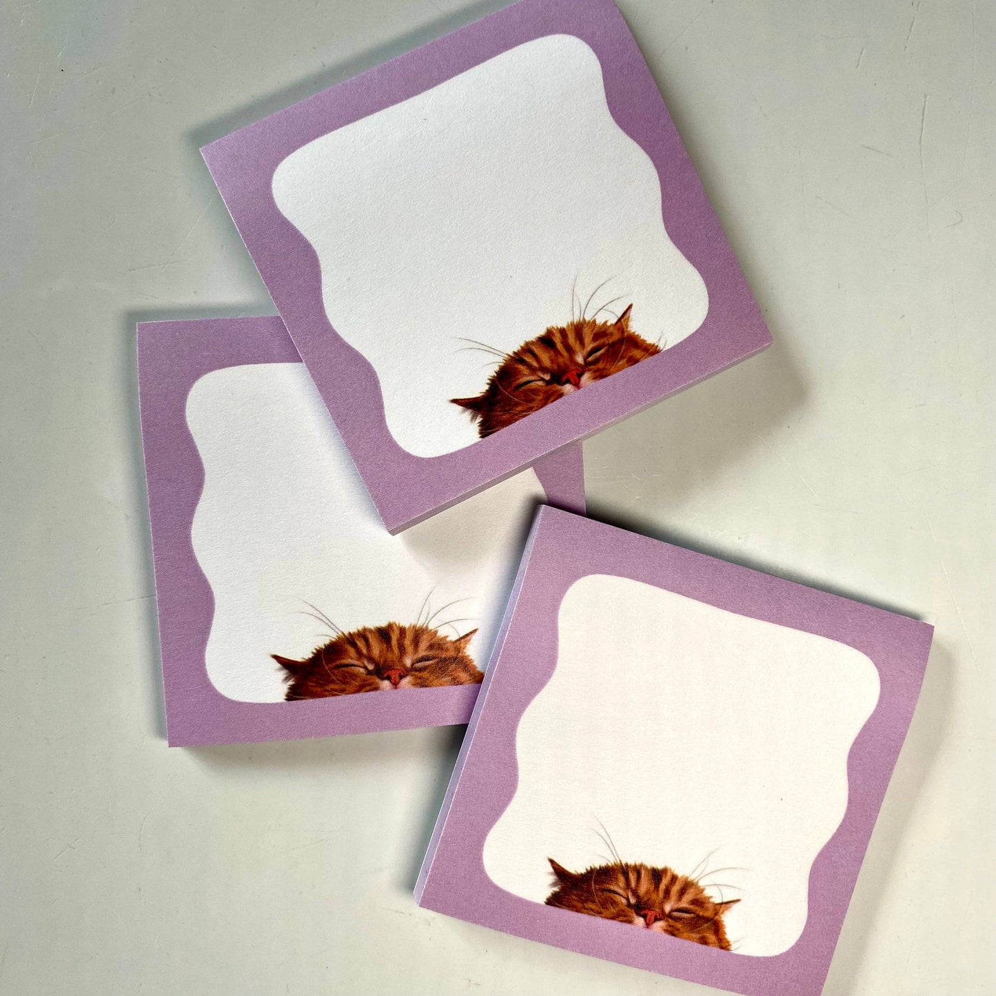 Peeking Cat Post-It Note (Purple)